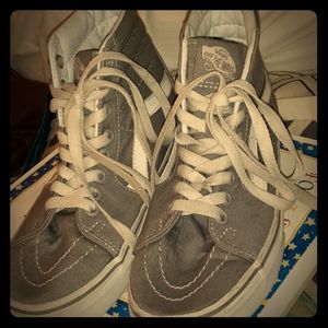 VANS HIGHTOP SZ 5.5 Woman-4.0 Mens skate shoes EUC